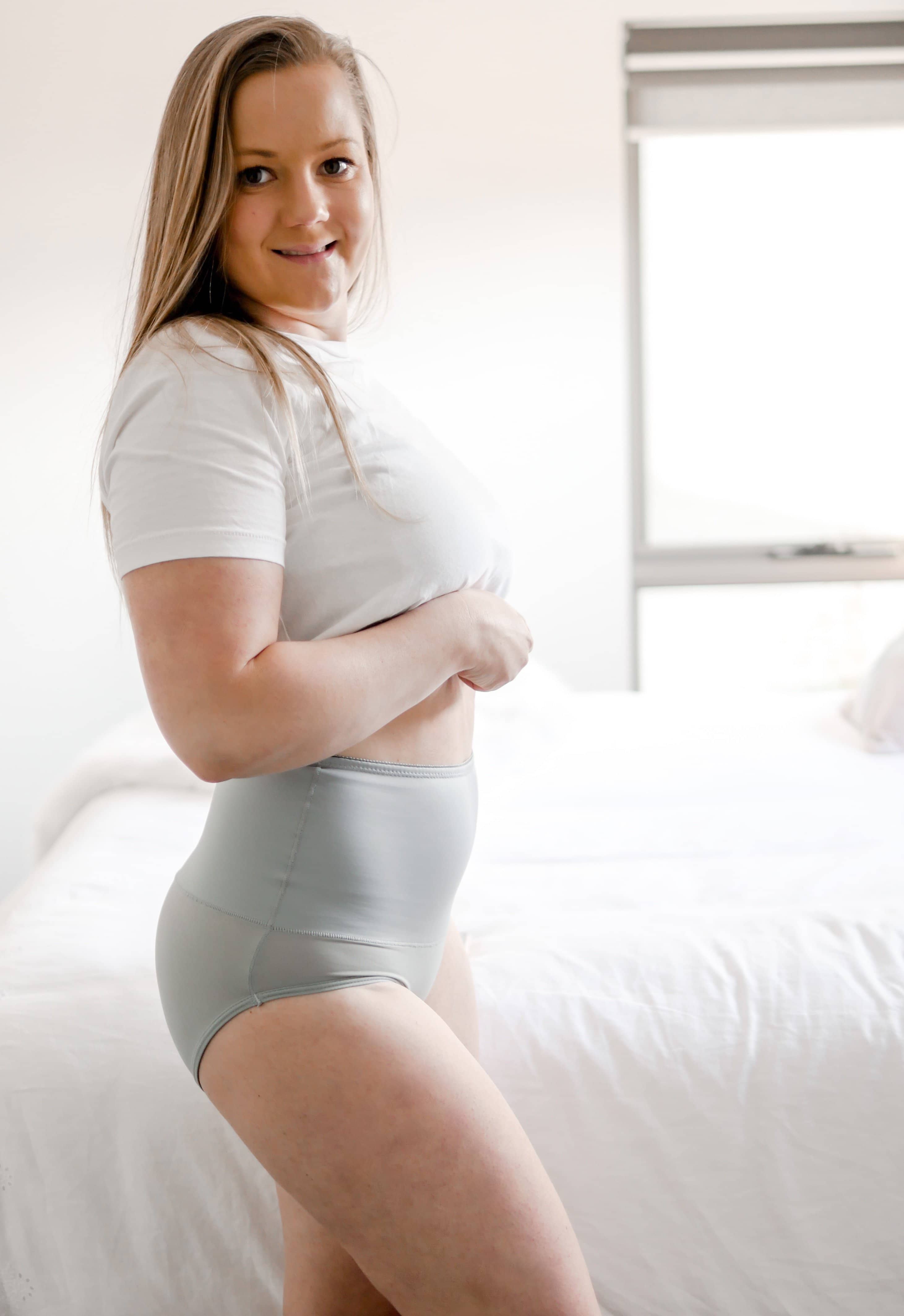 Postpartum Recovery Underwear: Black / 14