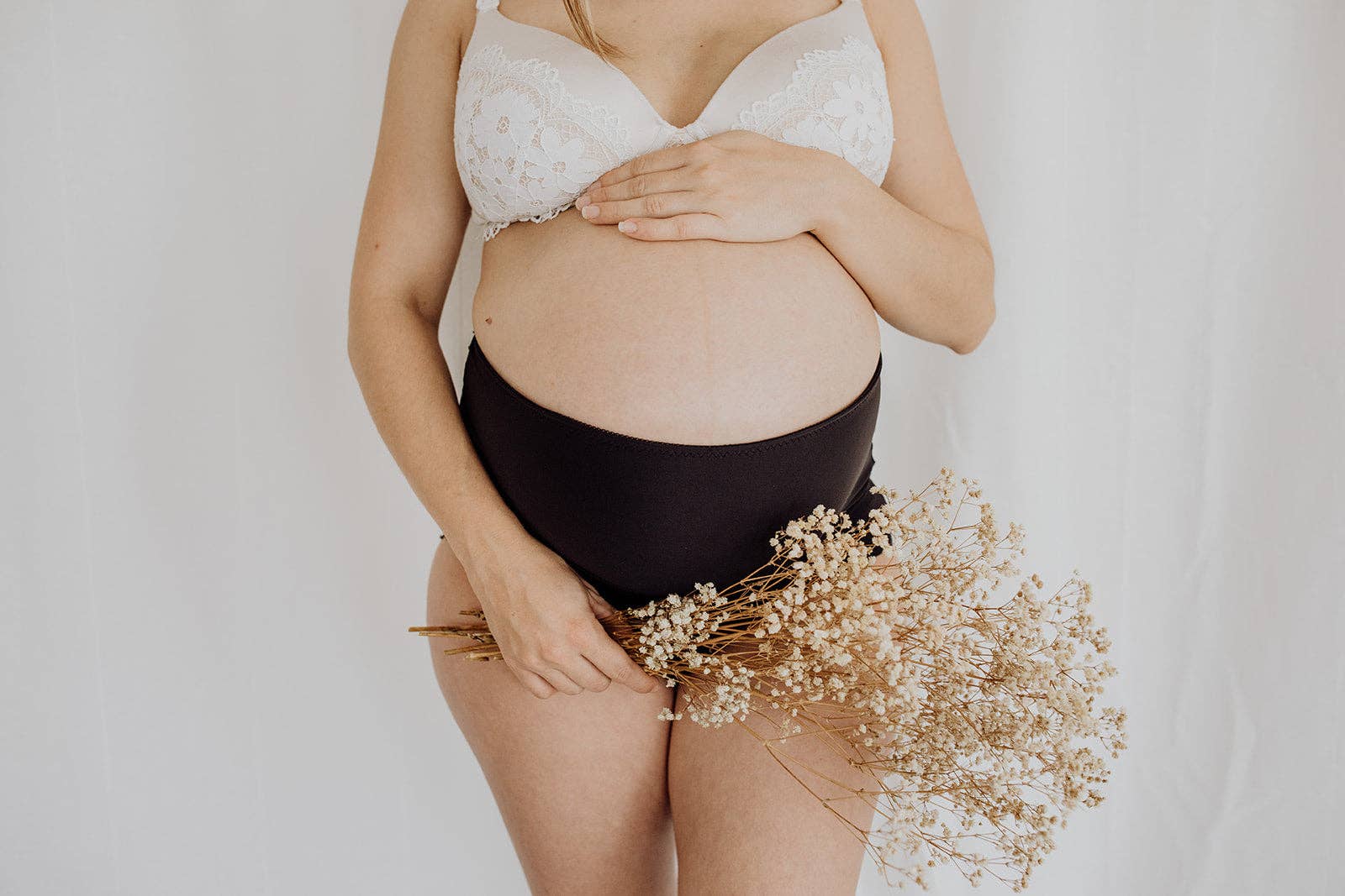 Postpartum Recovery Underwear: Black / 14
