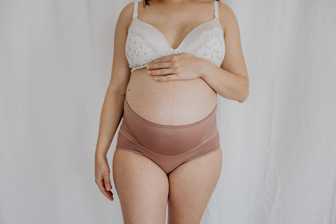 Postpartum Recovery Underwear: Black / 14